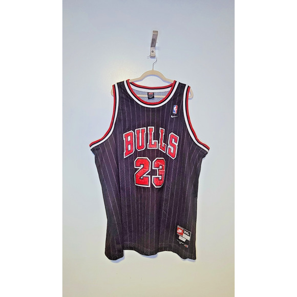 Nike Authentic Michael Jordan Chicago Bulls 23 Jersey Mesh 3XL Sz 56 Flight 8403 - Picture 2 of 4